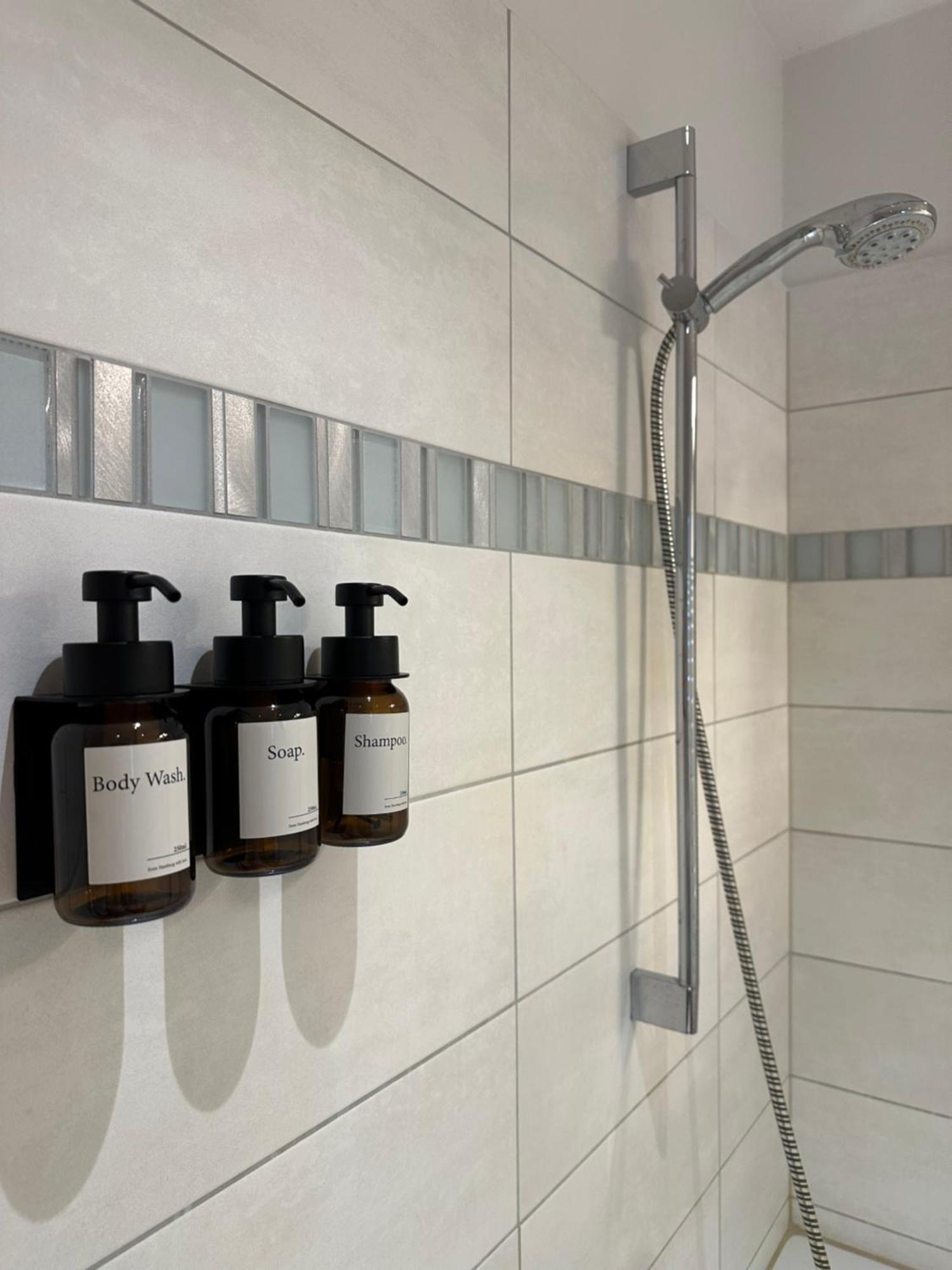 Mango Living I Harmony I Modern I 3 Schlafzimmer I 93 Qm I 8 Personen Apartment Monchengladbach